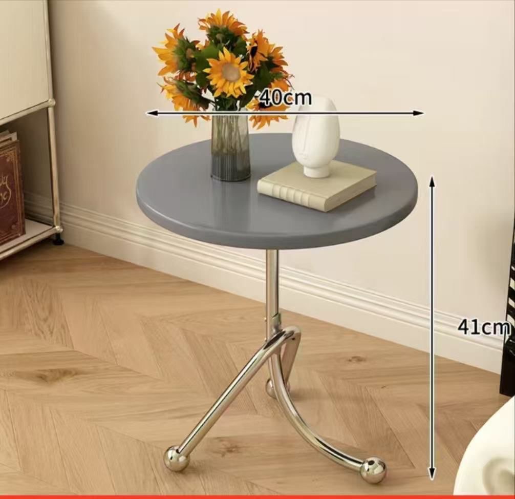 Orbit Accent Table